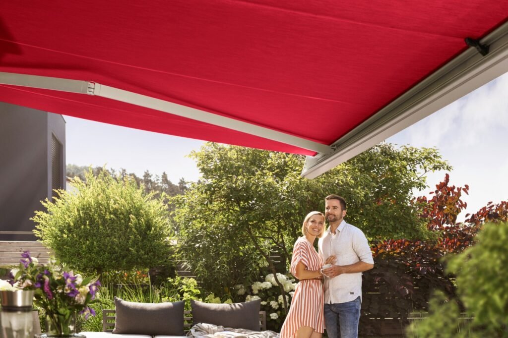 warema-raffstoren-terrassen-markisen-10011599v1-1366x0-xl